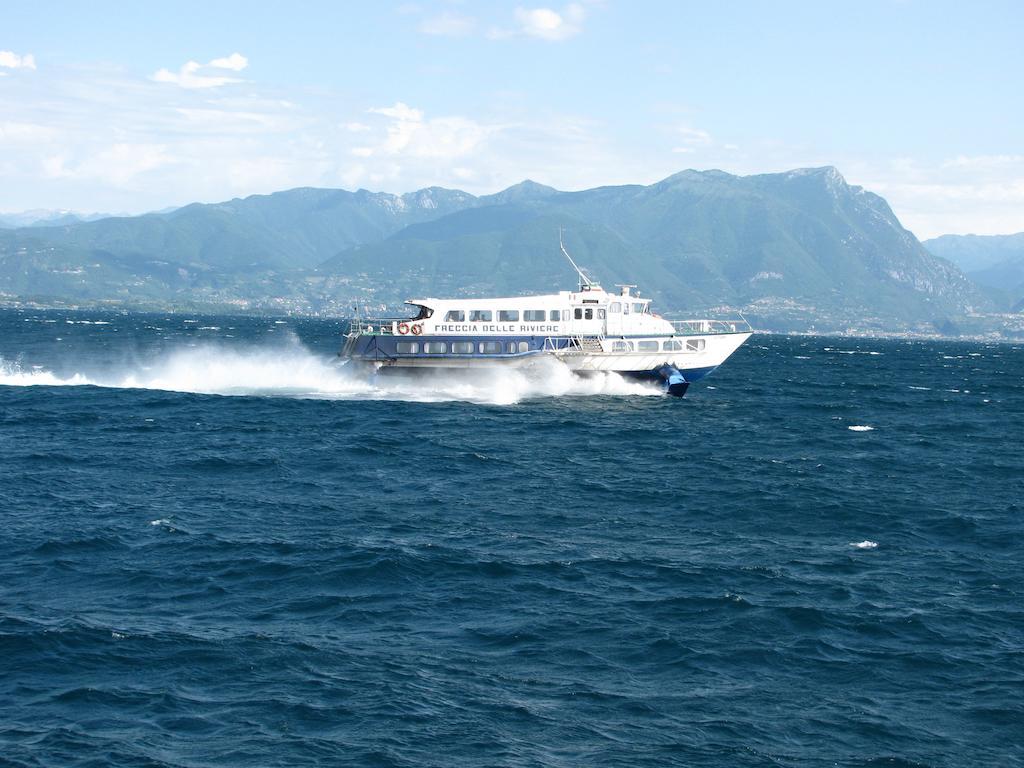 Porteselago Apartman San Felice del Benaco Szoba fotó