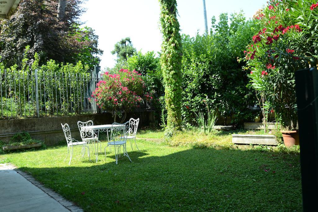 Porteselago Apartman San Felice del Benaco Szoba fotó